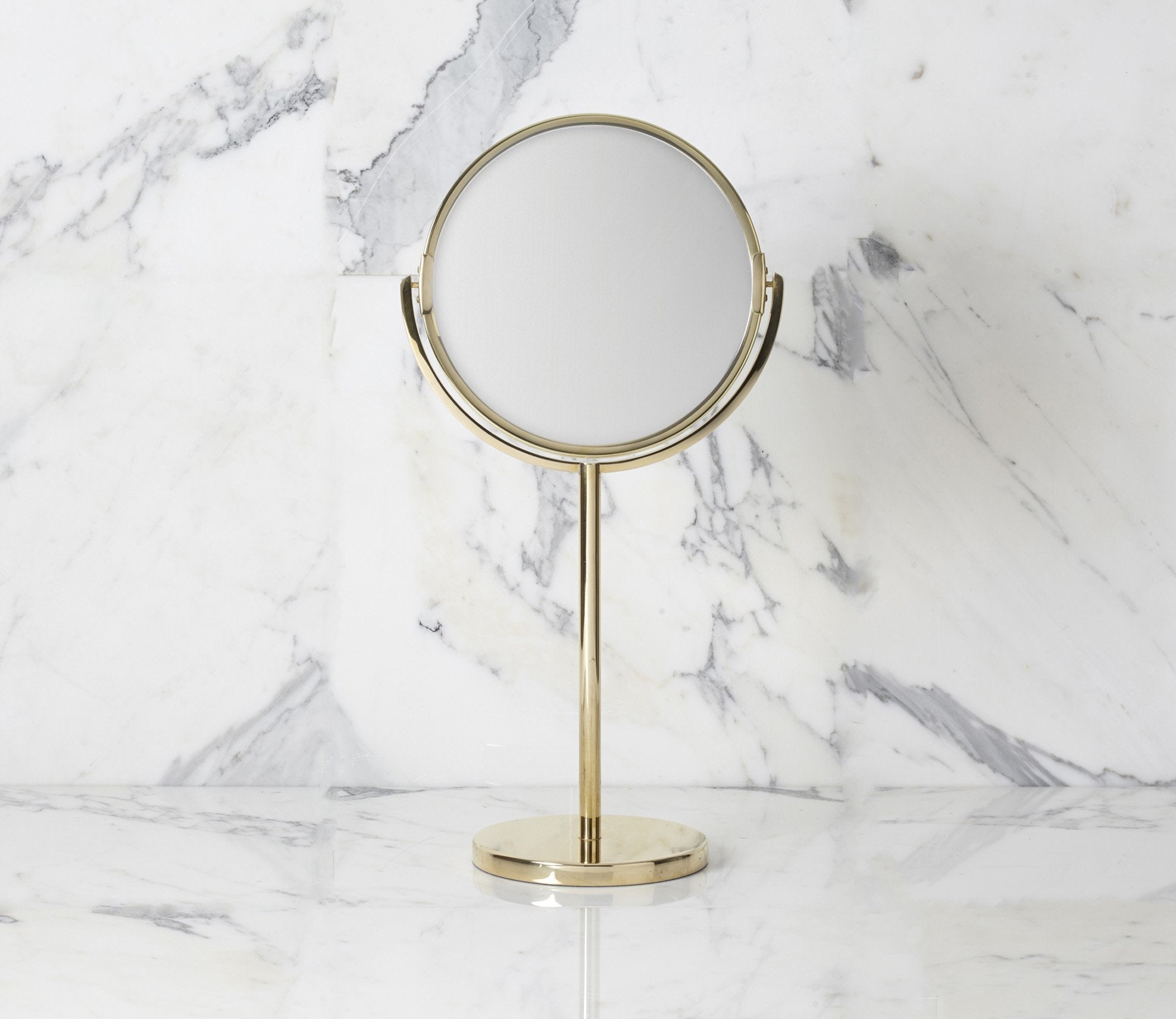 Universal Freestanding Mirror