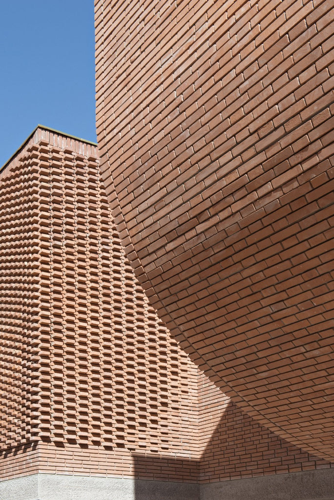 Bricks in Modernism
