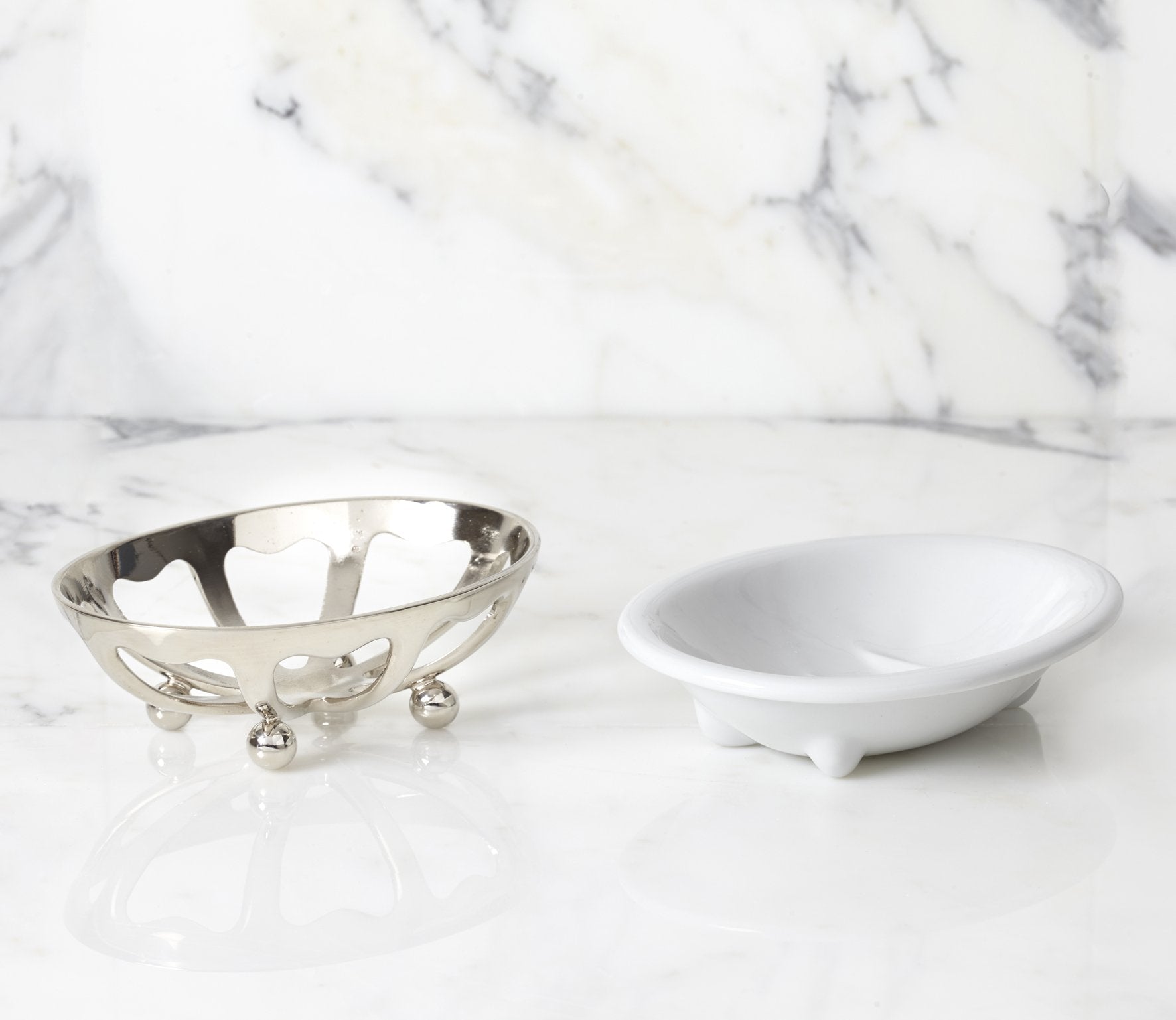 Classic Soap Dish with White Porcelain Product Image 2