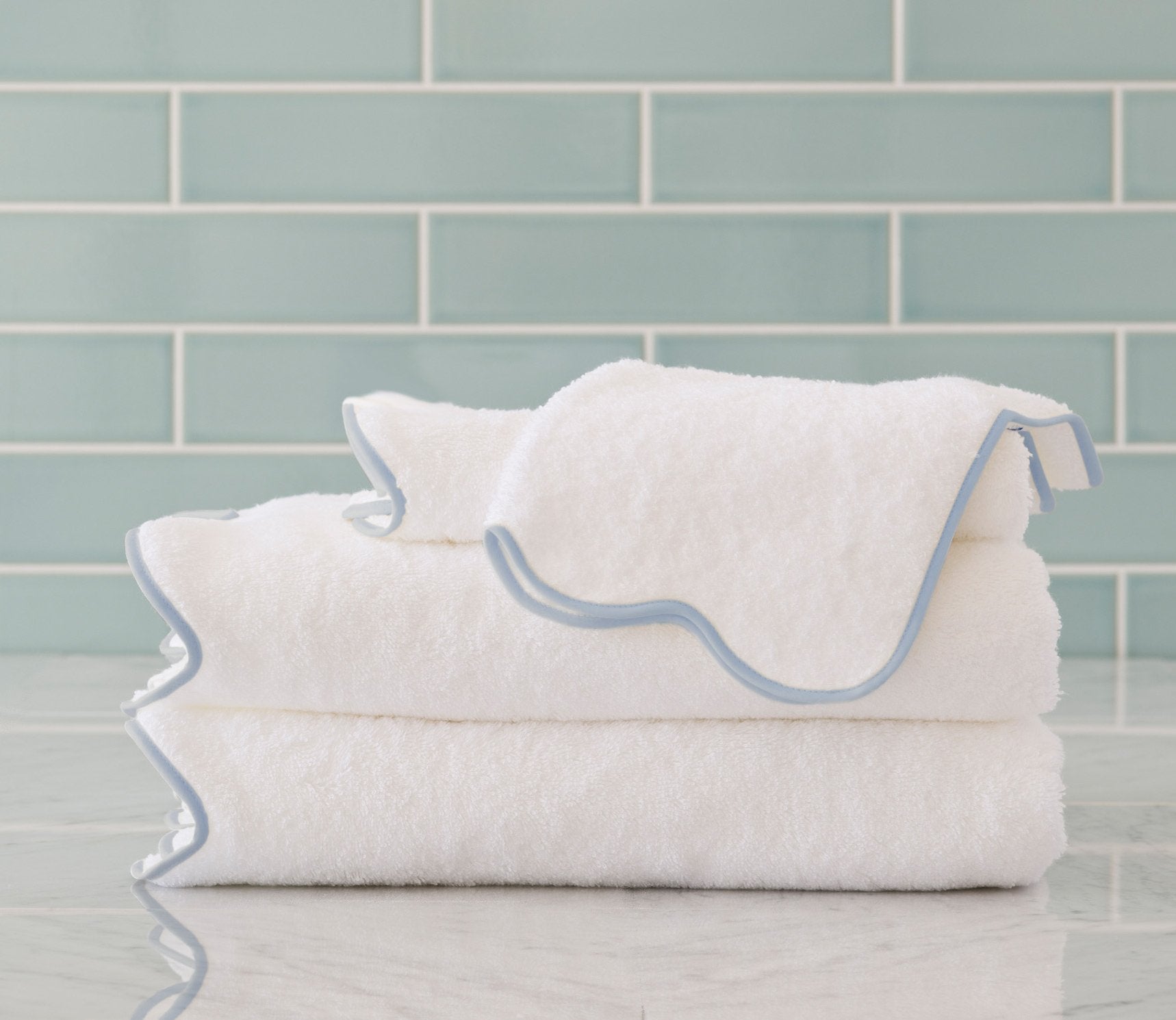 Scallop Bath Towels Custom Trim Product Image 1